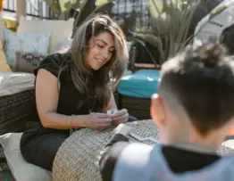 Lær dit barn om penge: Vigtige tips til økonomisk forståelse fra en tidlig alder