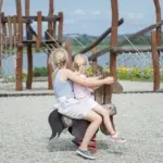 Skærmfri underholdning til børnene på ferien - her er 7 gode alternativer